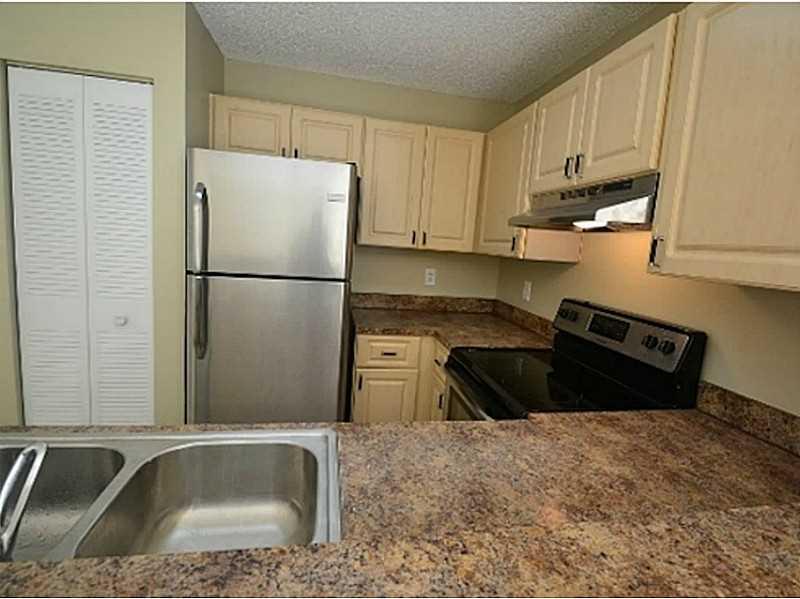 APPLE CREEK 133-8 B POR T - Residential Lease