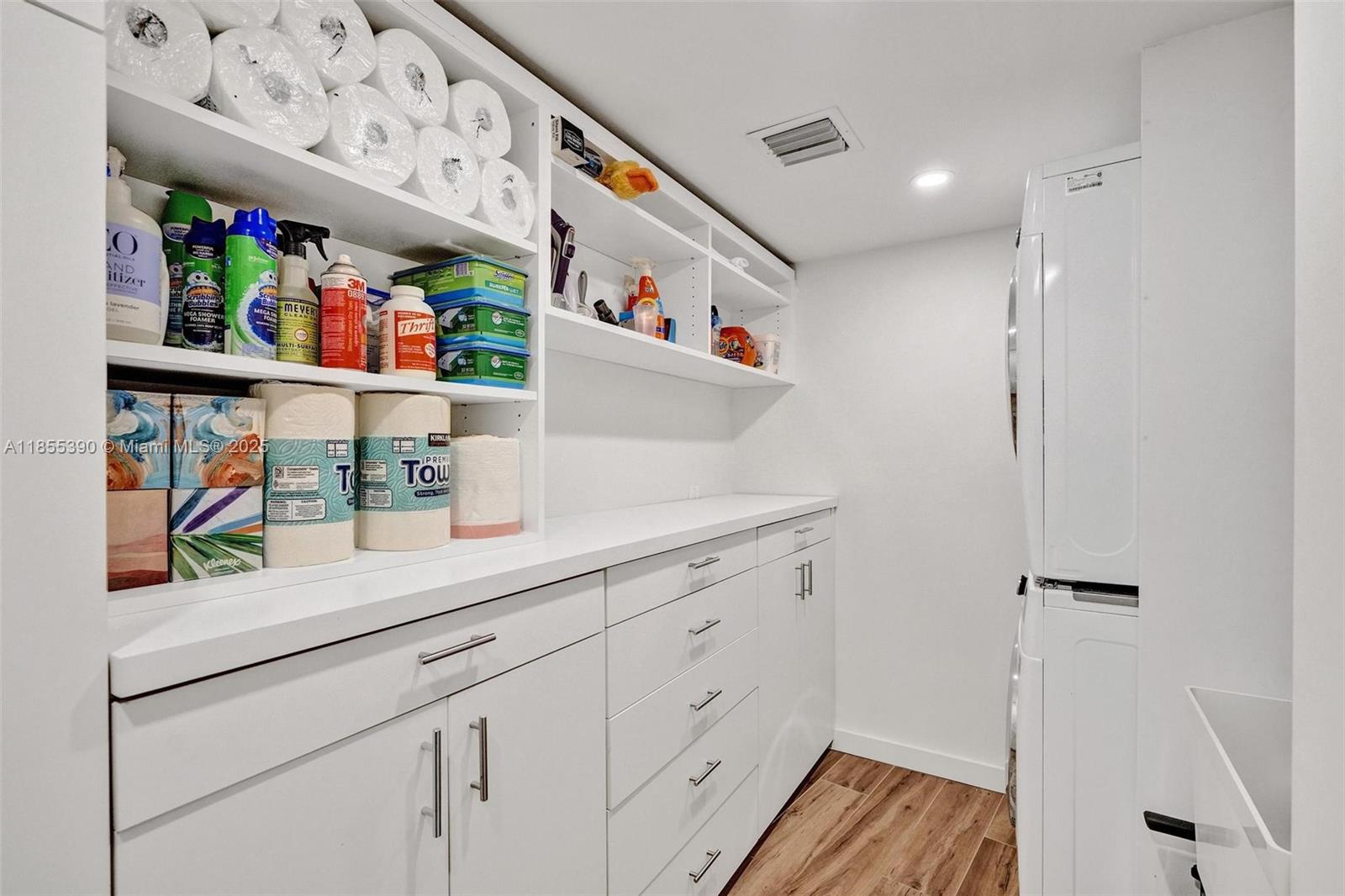 NINE ISLAND AVENUE CONDO - Residential