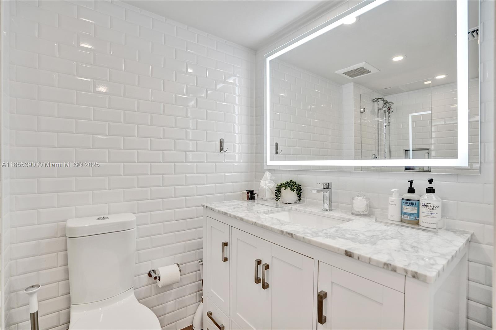 NINE ISLAND AVENUE CONDO - Residential