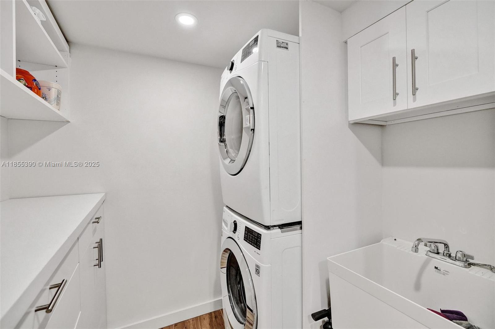 NINE ISLAND AVENUE CONDO - Residential