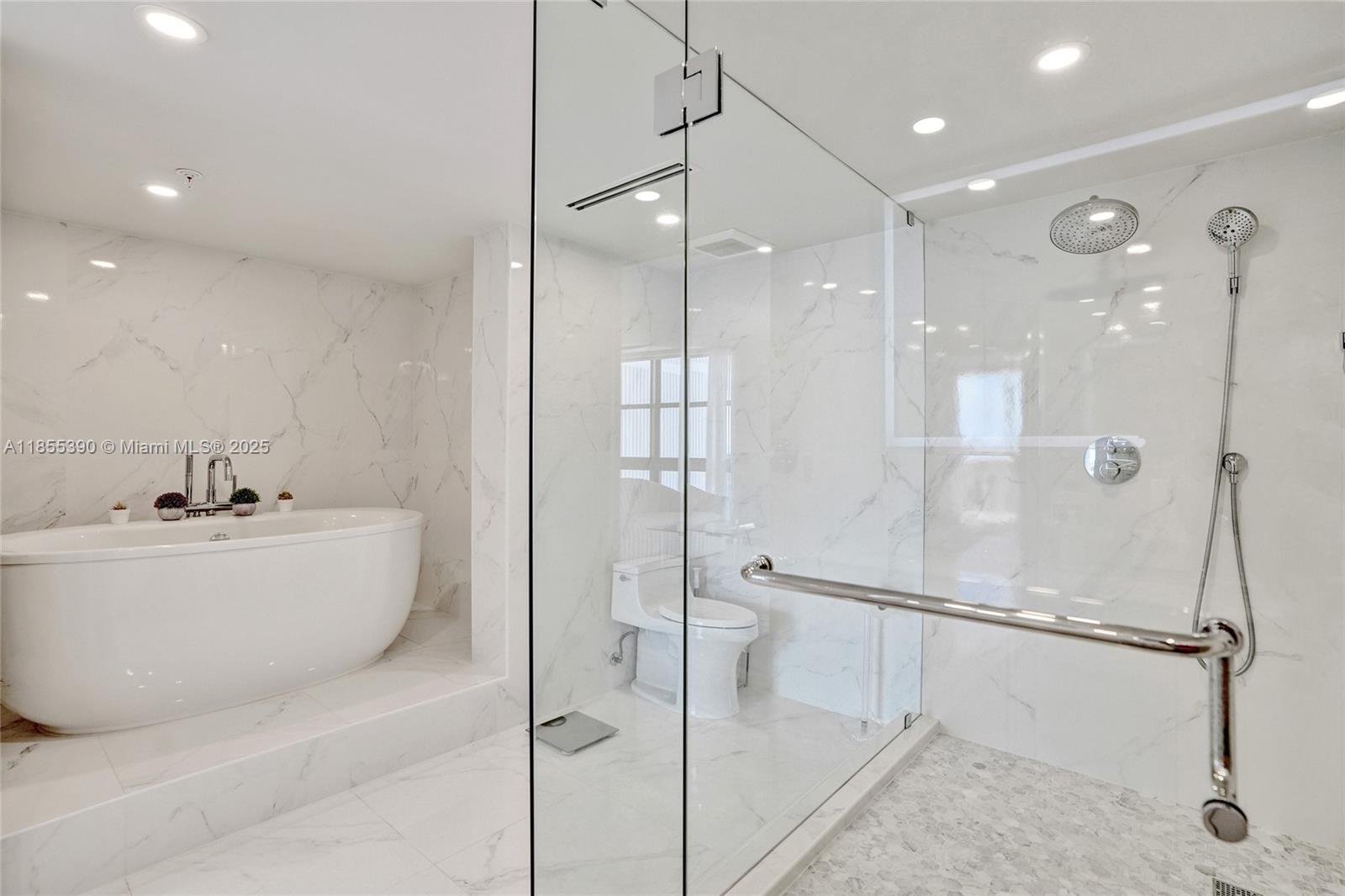 NINE ISLAND AVENUE CONDO - Residential