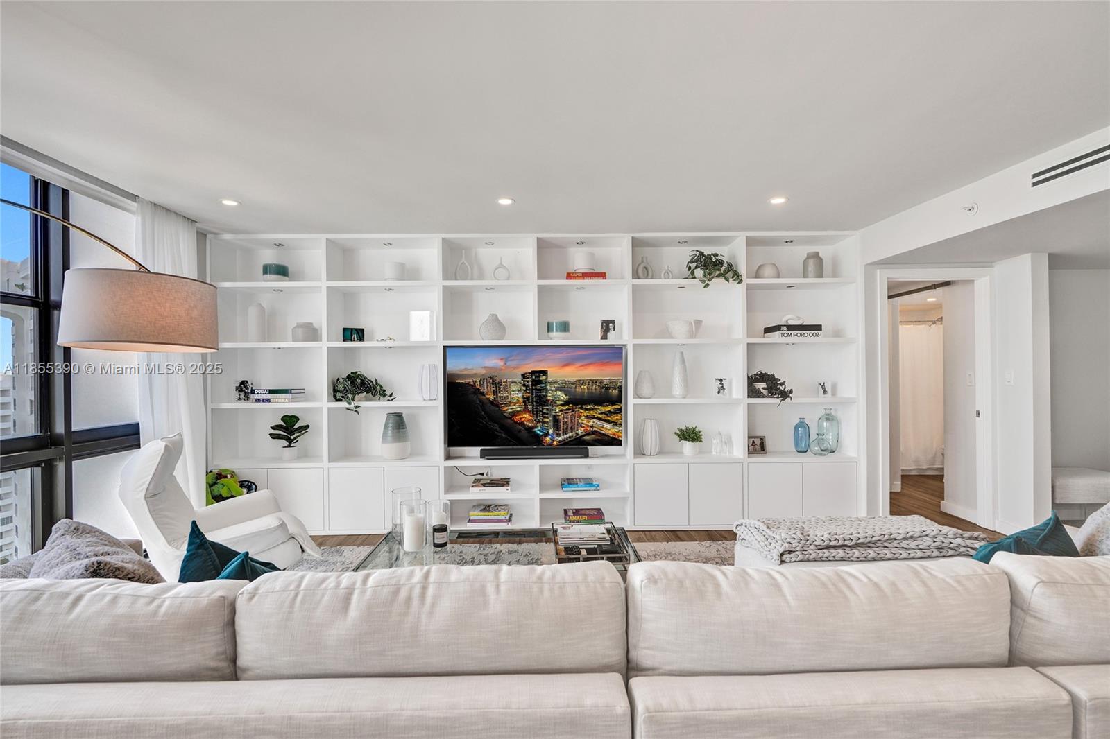 9 Island Ave 1814