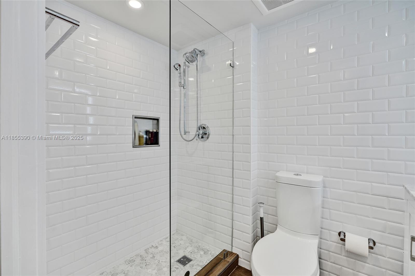 NINE ISLAND AVENUE CONDO - Residential