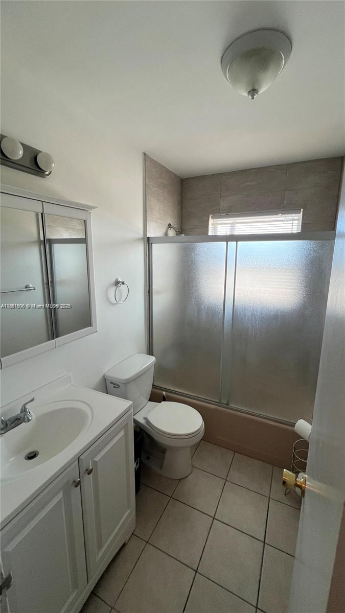 CRYSTAL LAKE 941 CONDO - Residential Lease