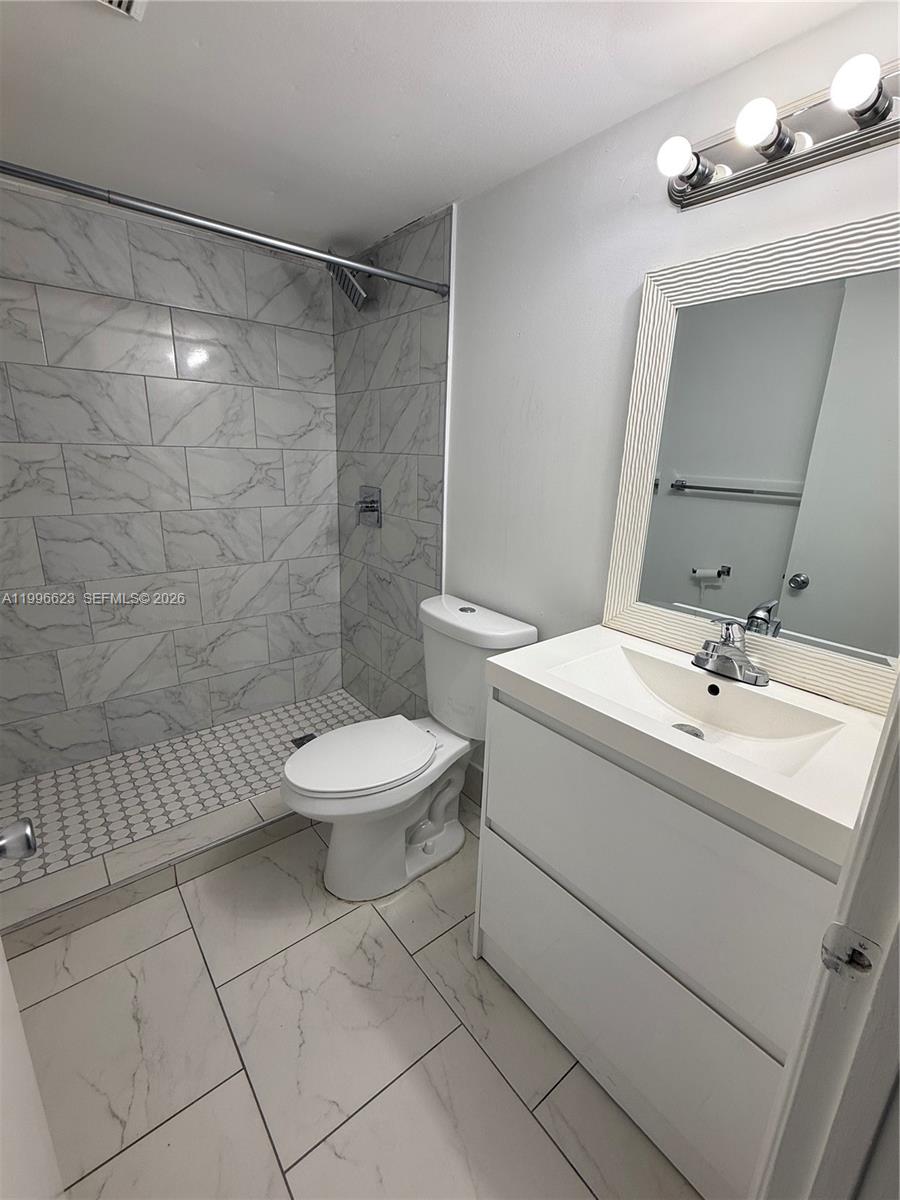 NEW HAMPTON AT CENTURY VI - Residential