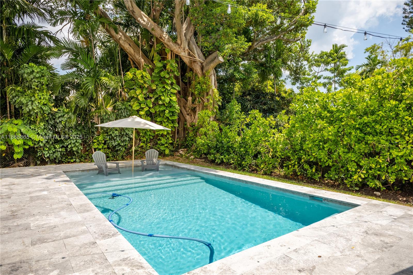 NORTH SHORE CREST - Residential