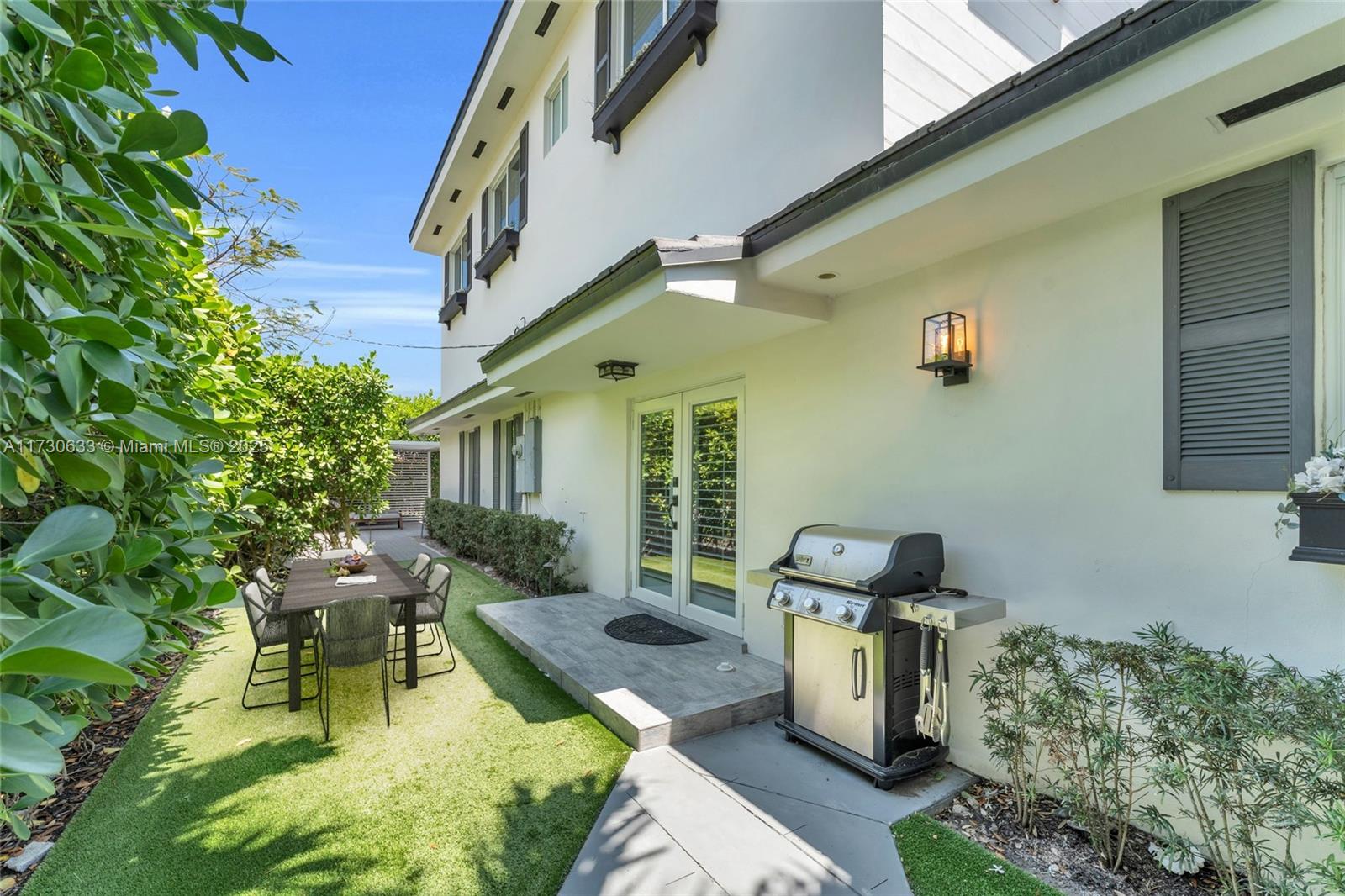 HOLLEMAN PARK - Residential