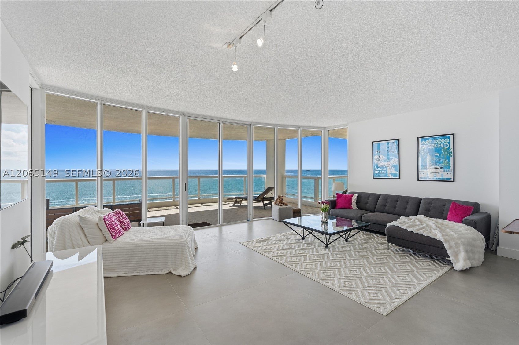 4201 Collins Ave 1503