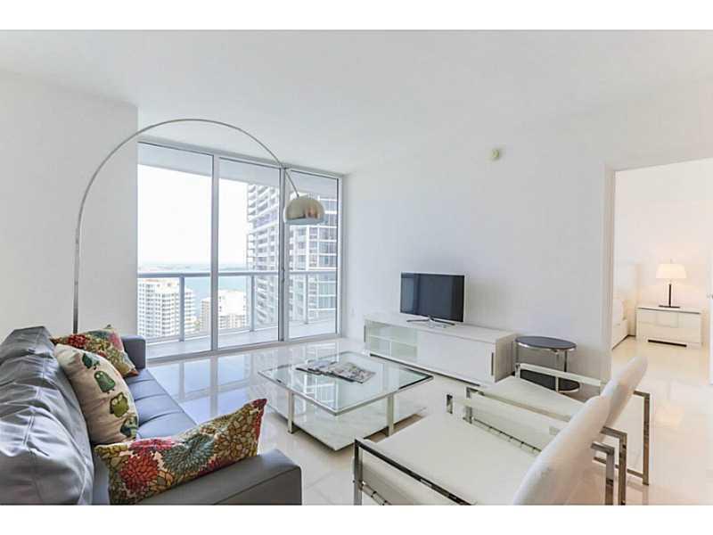 Available starting Nov 20th for Art Basel Week, Christmas and New Year. Beautiful bay front unit. Best floor plan for a 1 bed in the building. Enjoy the incredible amenities of the Icon Brickell. Unit features: white glass porcelain floor throughout, desi gner furniture package including one king bed and one sofa bed, complete set of cookware and glassware, one complementary valet parking space, basic cable and wi-fi. Please inquire for weekly and seasonal prices.