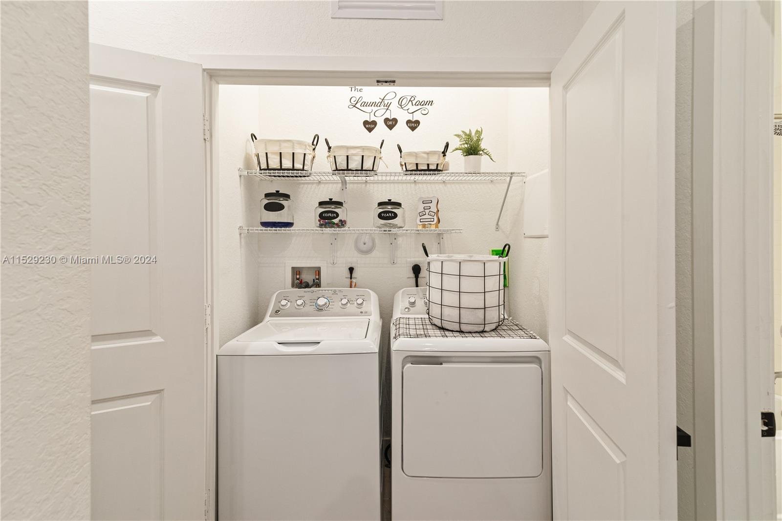 MC RESIDENTIAL - Residential Lease