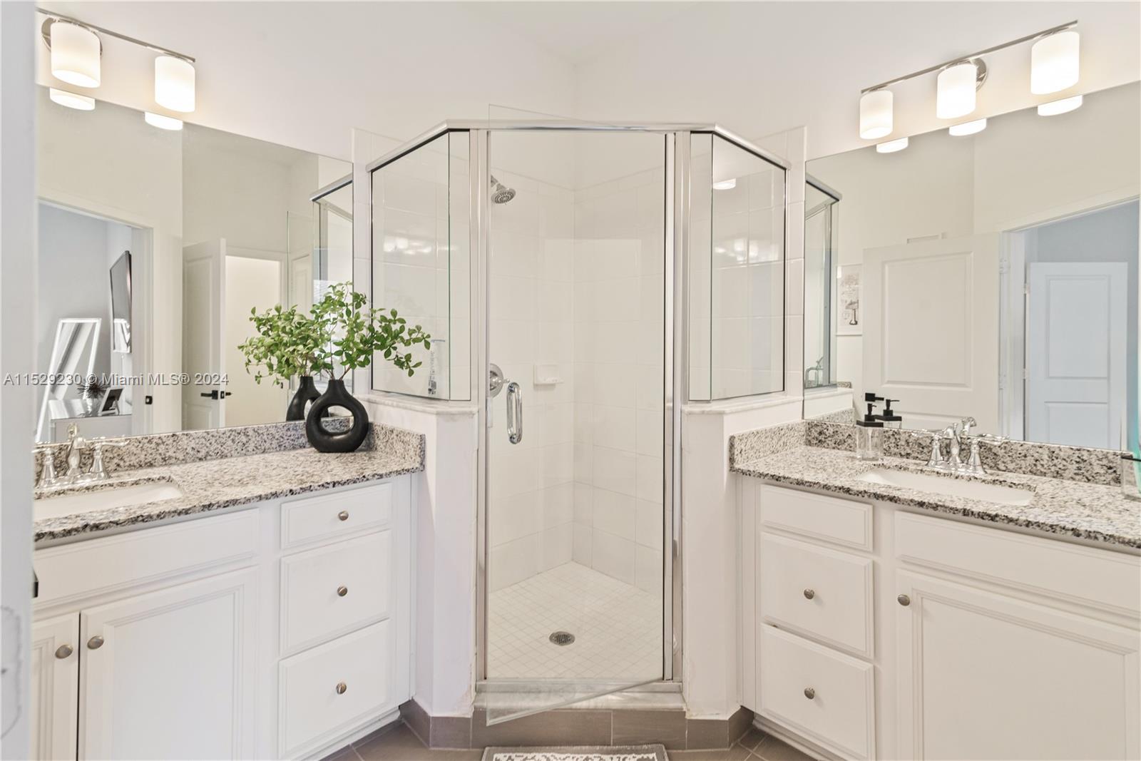 MC RESIDENTIAL - Residential Lease