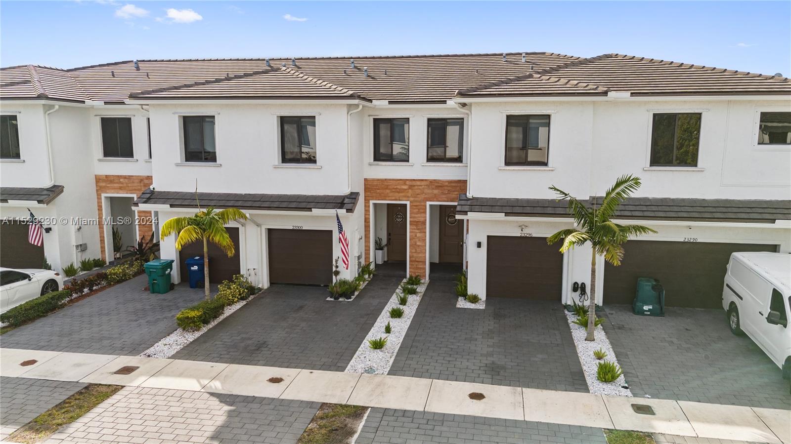 MC RESIDENTIAL - Residential Lease