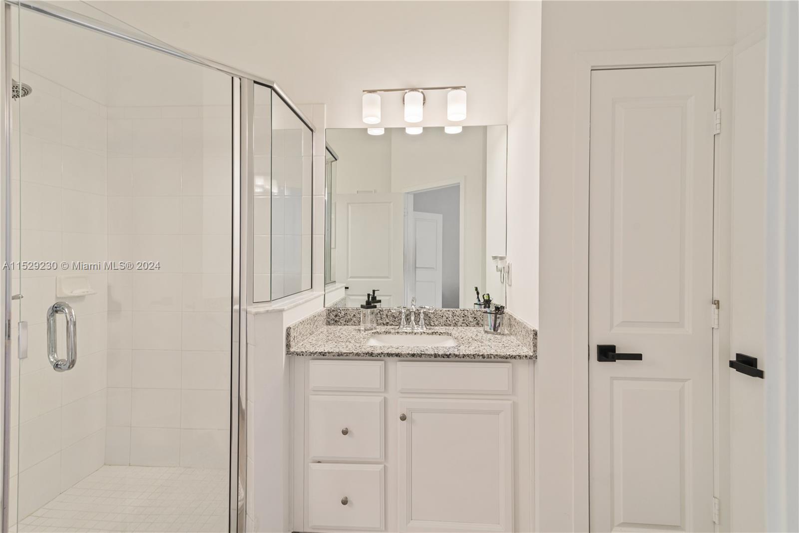 MC RESIDENTIAL - Residential Lease