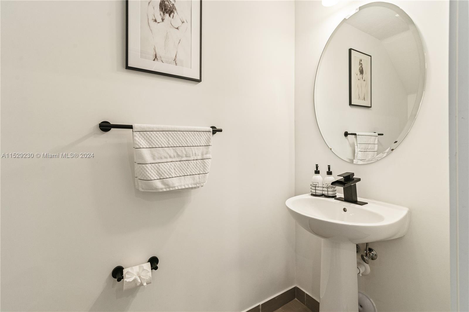 MC RESIDENTIAL - Residential Lease