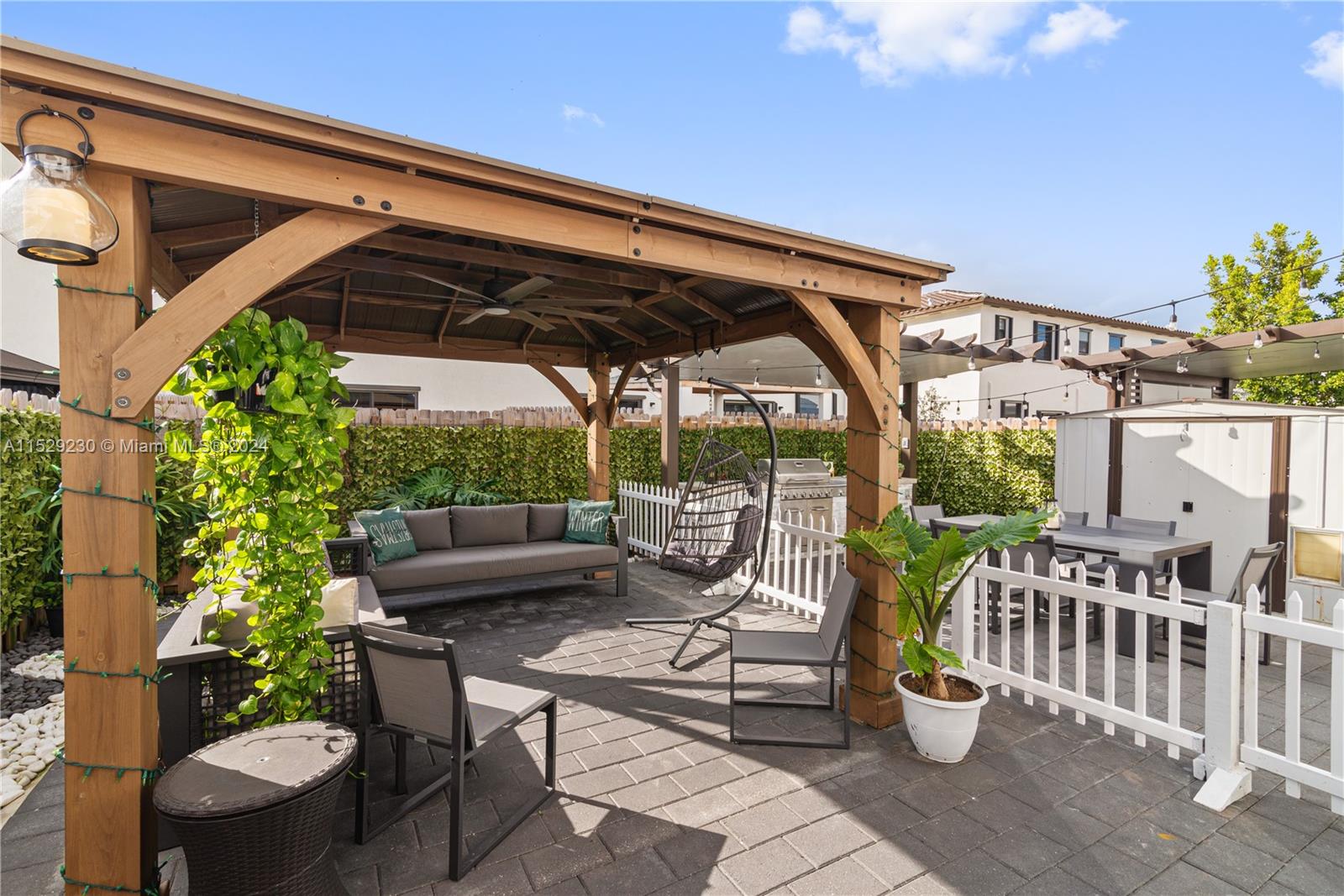 MC RESIDENTIAL - Residential Lease