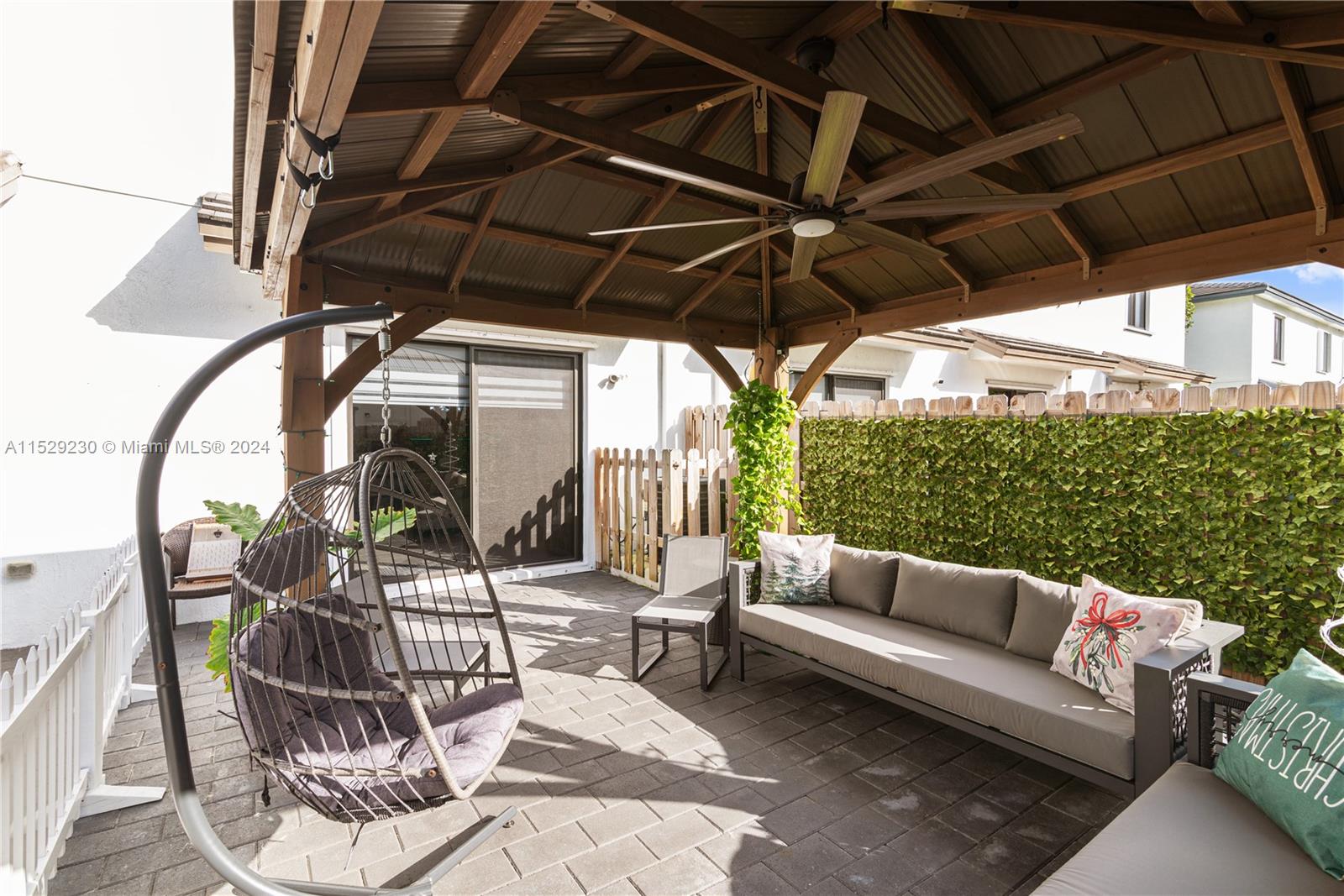 MC RESIDENTIAL - Residential Lease