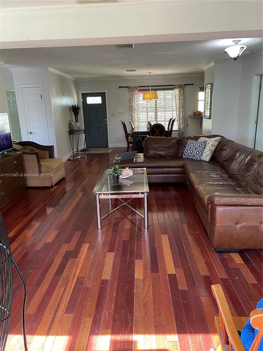 MELROSE PARK SEC 5 - Residential