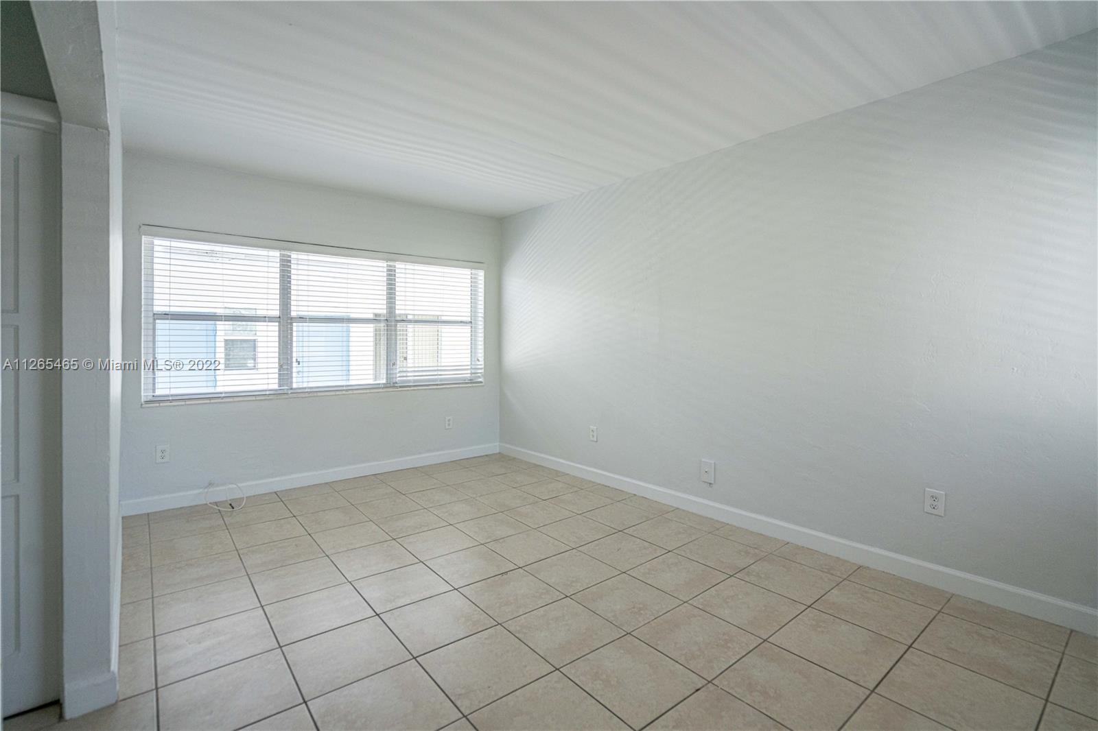 BEACH BAY SUB - Residential Lease