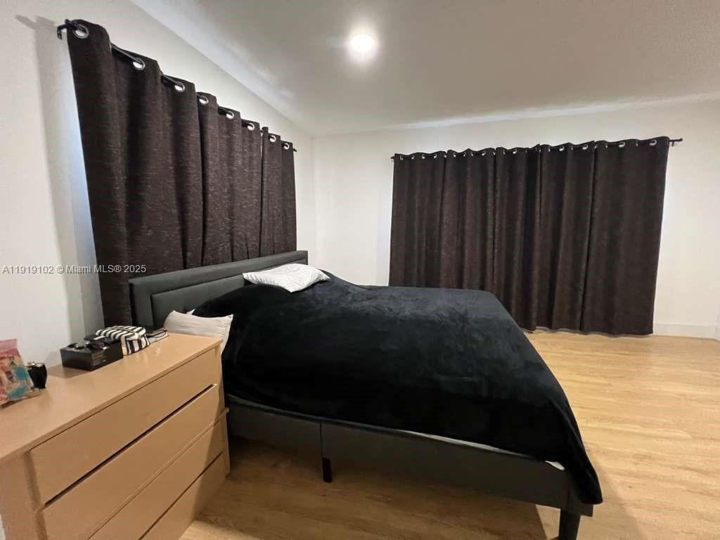 THE LOFTS TOWN VILLAS CON - Residential Lease