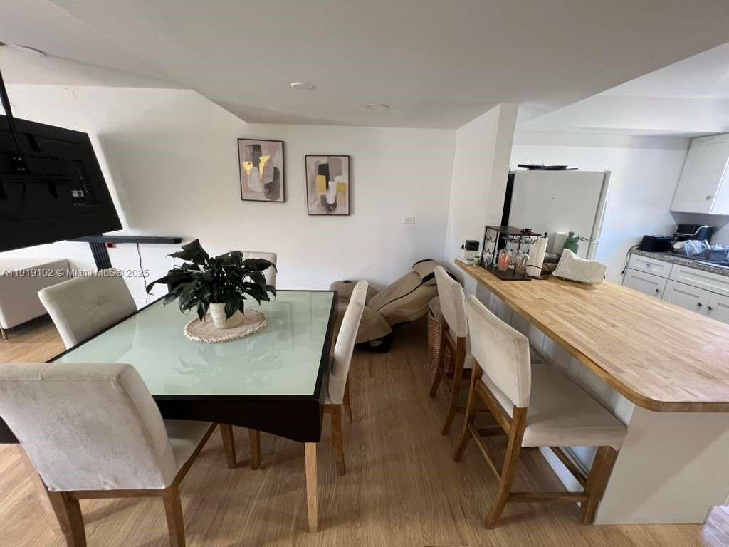 THE LOFTS TOWN VILLAS CON - Residential Lease