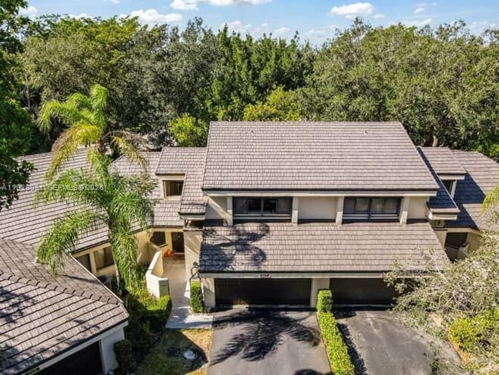 Photo of 208 NW 97th Ave #2-92, Plantation, FL 33324 (MLS # A11938031)