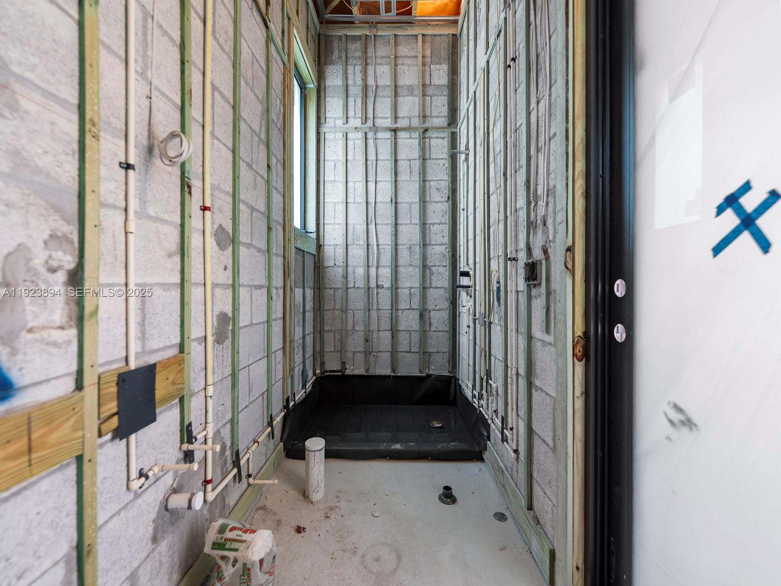 CHARM-AIRE REPLAT - Residential