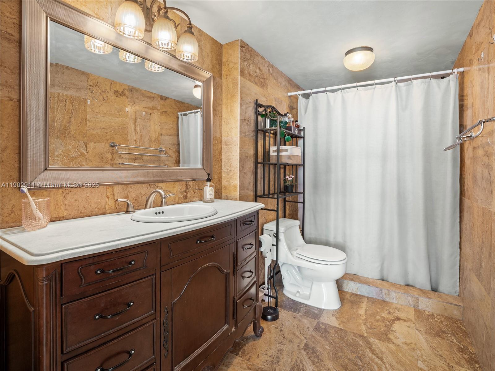 OLYMPUS CONDO PHASE - Residential