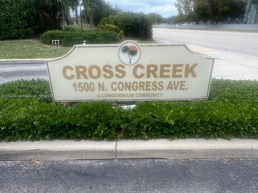 NICE UNIT COMPLETE RENOVATED, KITCHEN, APPLIANCES, BATHROOM, FLOOR , ALL NEW. LANDLORD WANTS GOOD TENANTS. READY TO MOVE. NEXT TO WEST PALM BEACH OUTLET, SHOPS, AND SUPERMARKET.