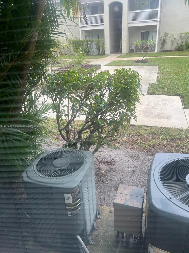 CROSS CREEK CONDO - Residential Lease