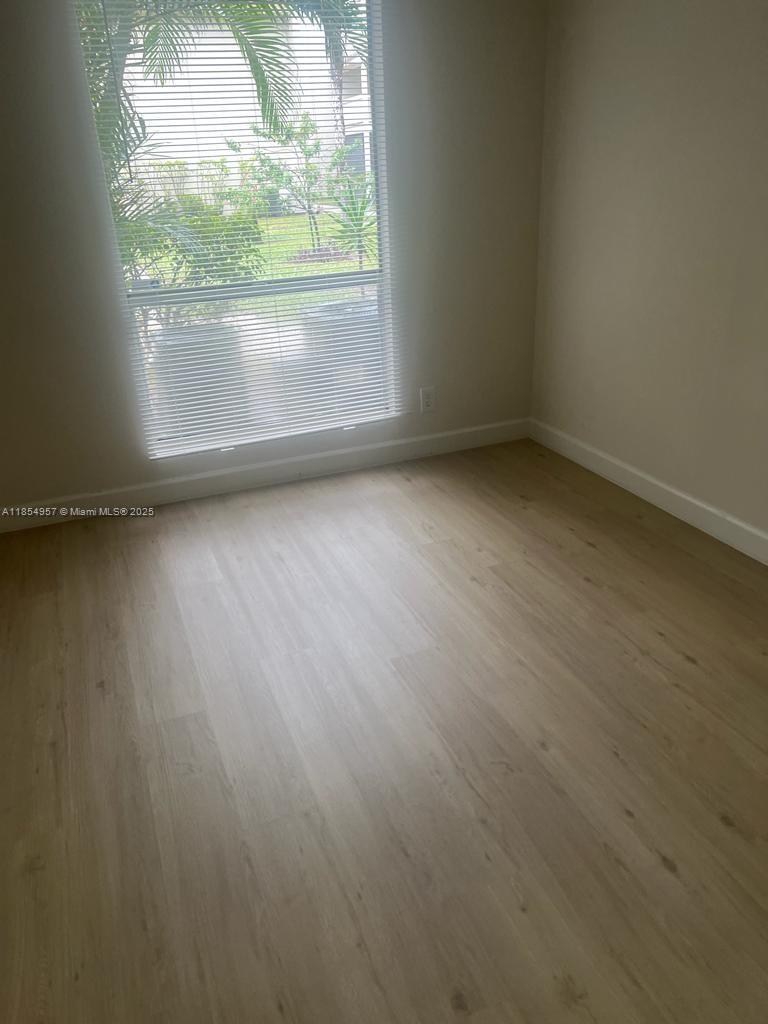 CROSS CREEK CONDO - Residential Lease