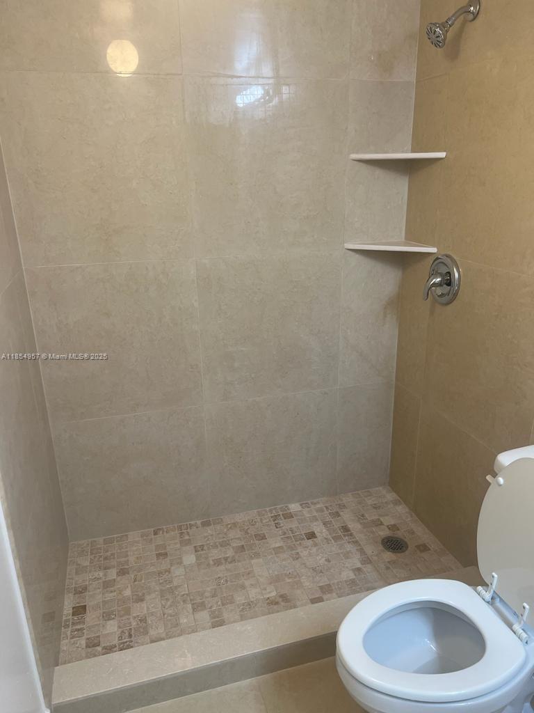 CROSS CREEK CONDO - Residential Lease