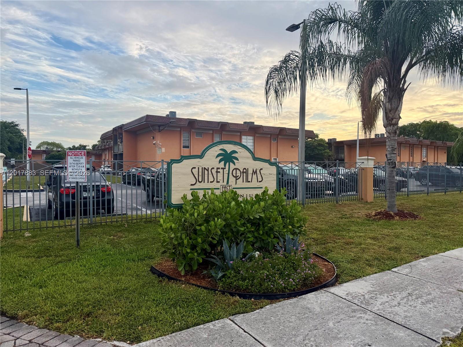 SUNSET PALMS EAST CONDO - Residential