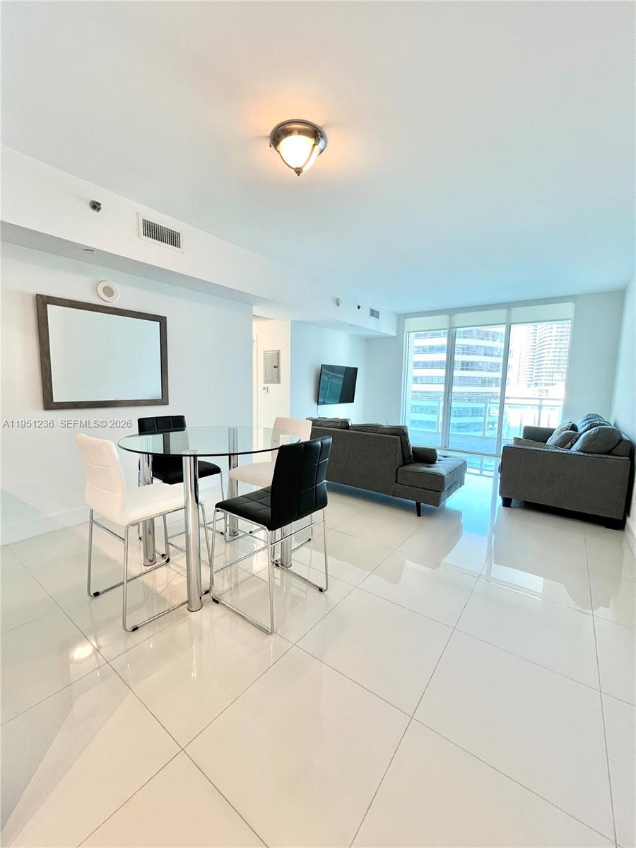 950 Brickell Bay Dr 1101