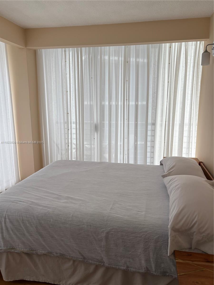 HOME TOWER CONDO - Residential Lease