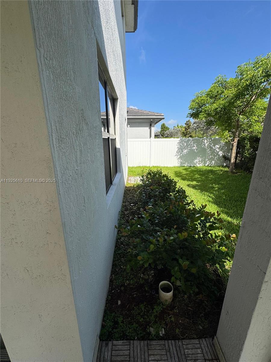 TUSCAN ISLES - Residential Lease