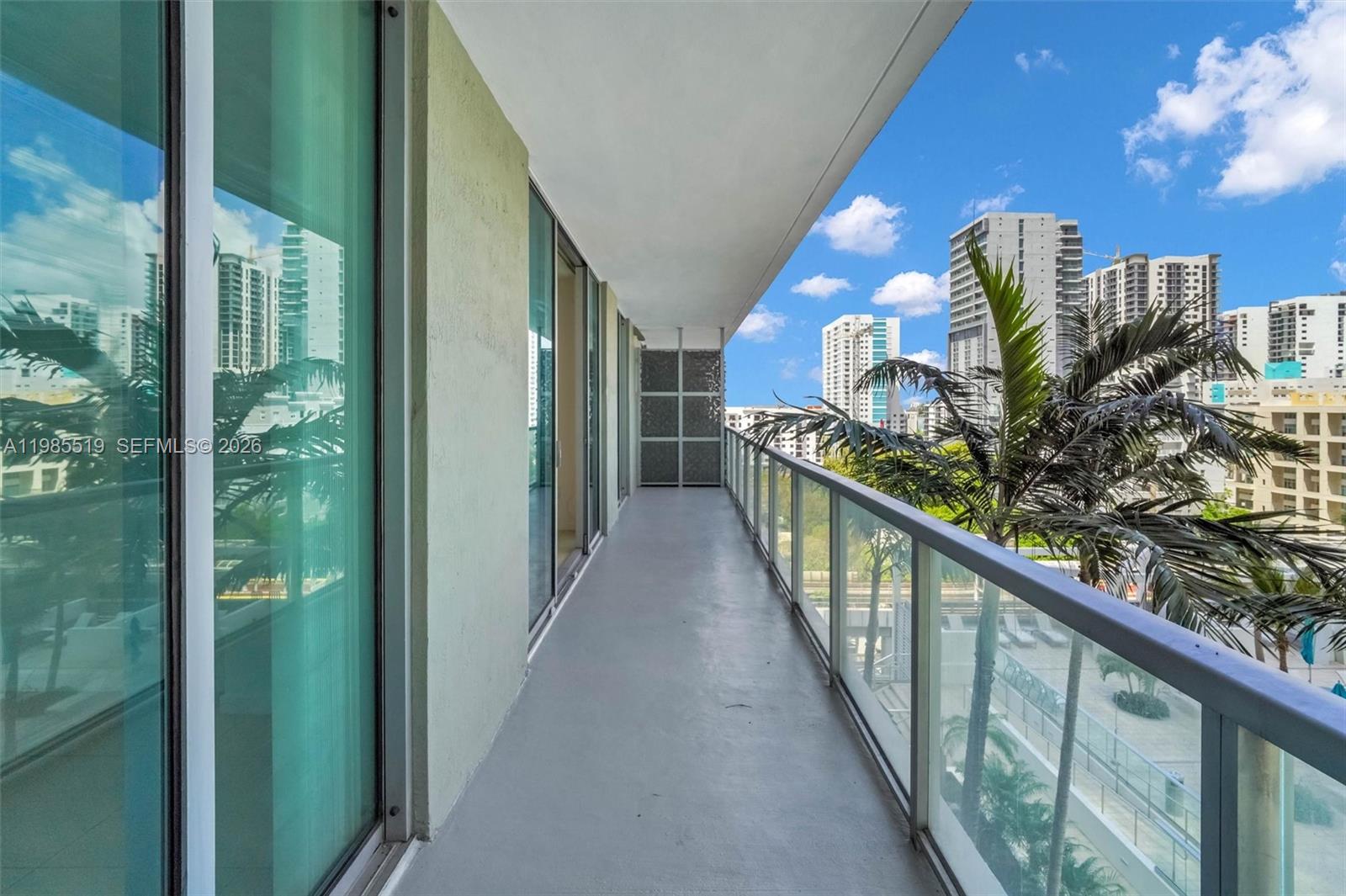 THE AXIS ON BRICKELL COND - Residential