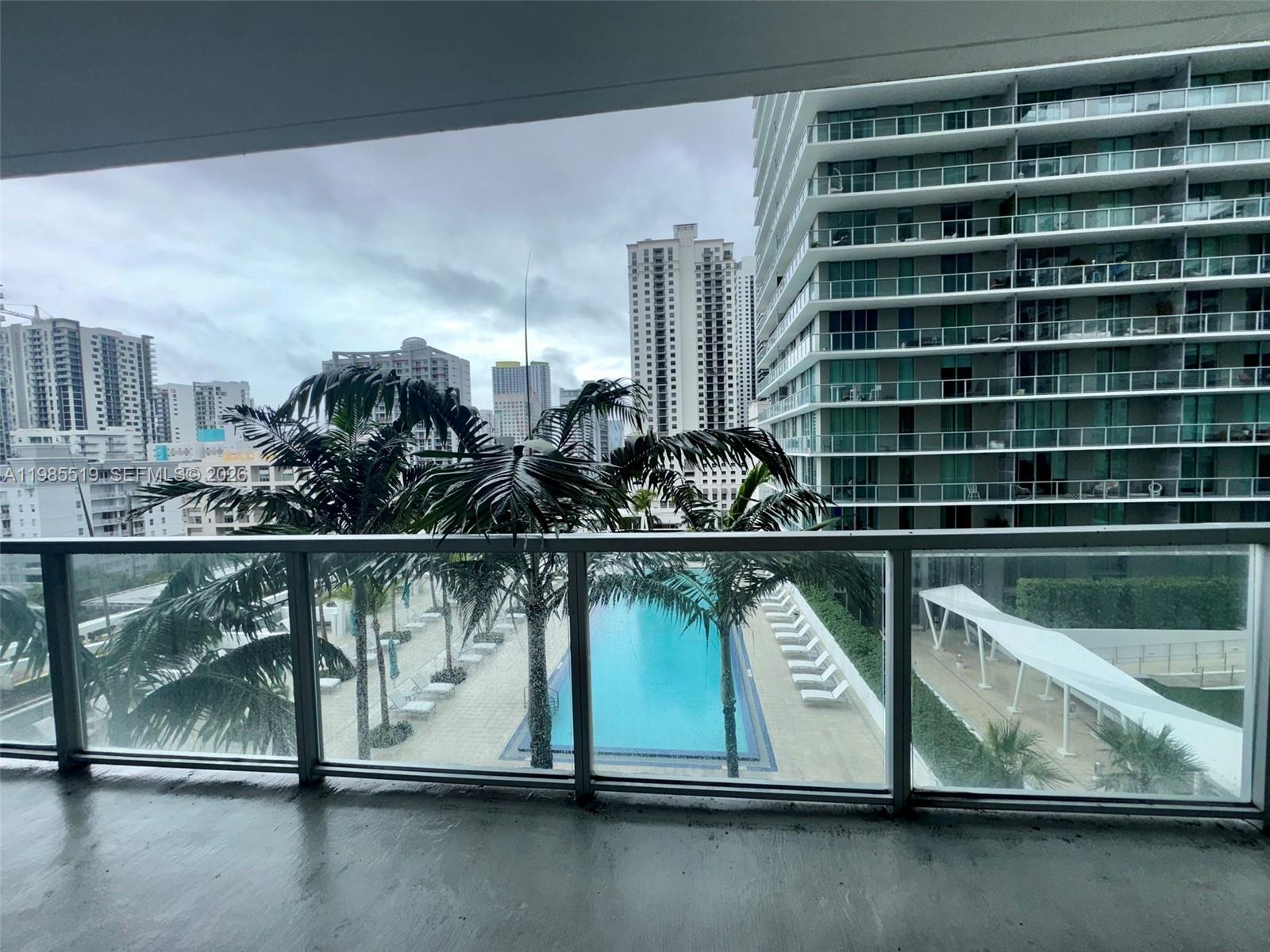 THE AXIS ON BRICKELL COND - Residential