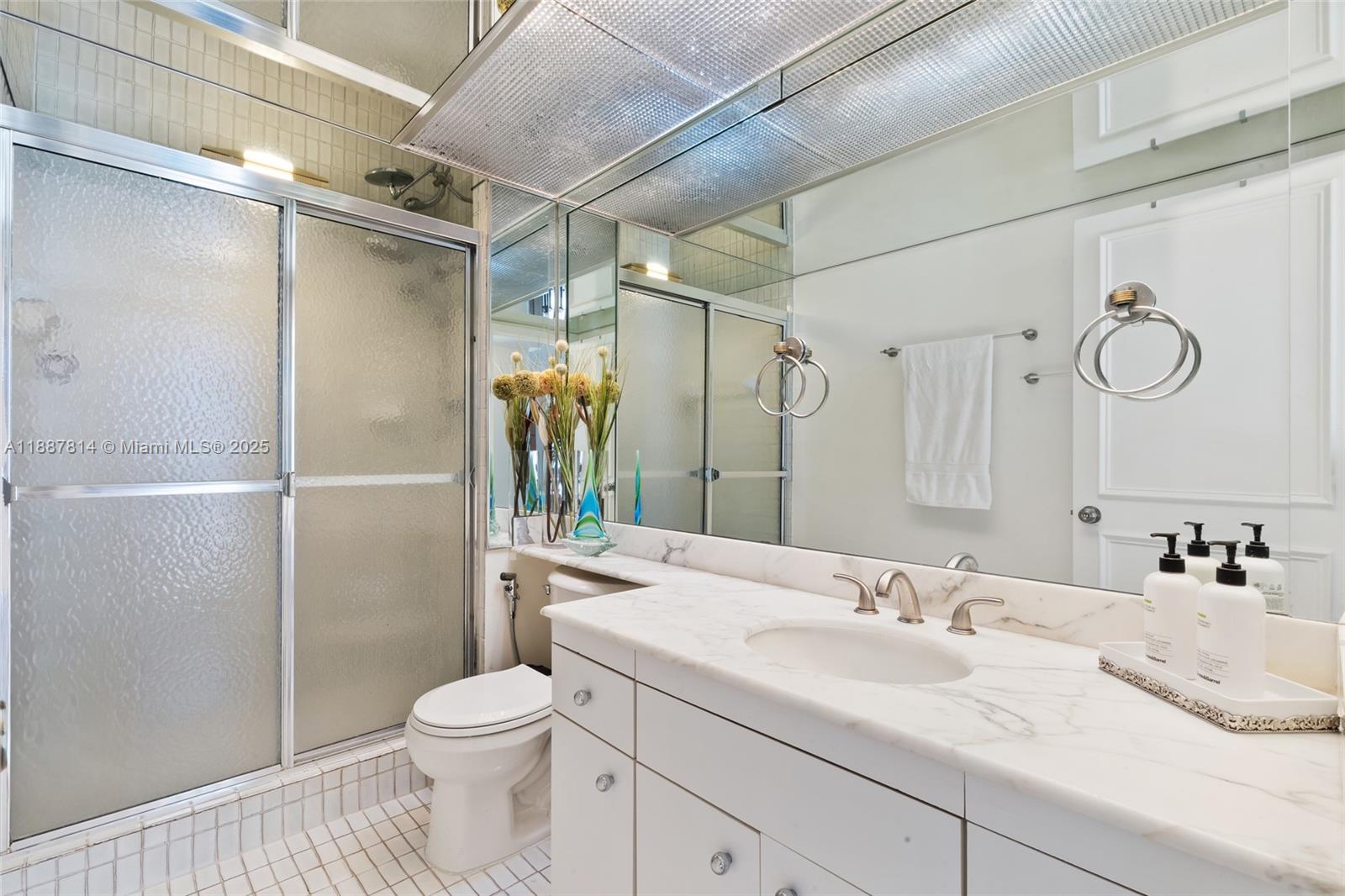 TURNBERRY ISLE SOUTH COND - Residential