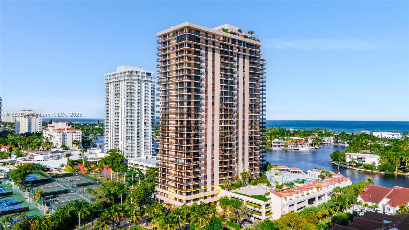TURNBERRY ISLE SOUTH COND - Residential