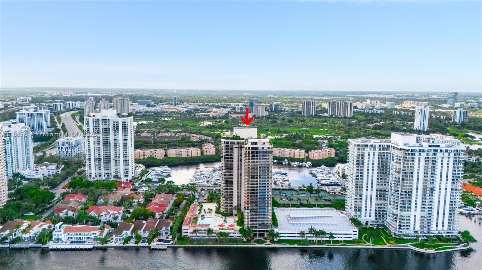 TURNBERRY ISLE SOUTH COND - Residential