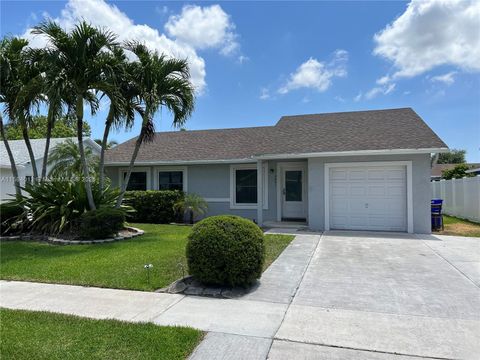 2001 SW 87th Ave, North Lauderdale, FL 33068 - MLS#: A11584012