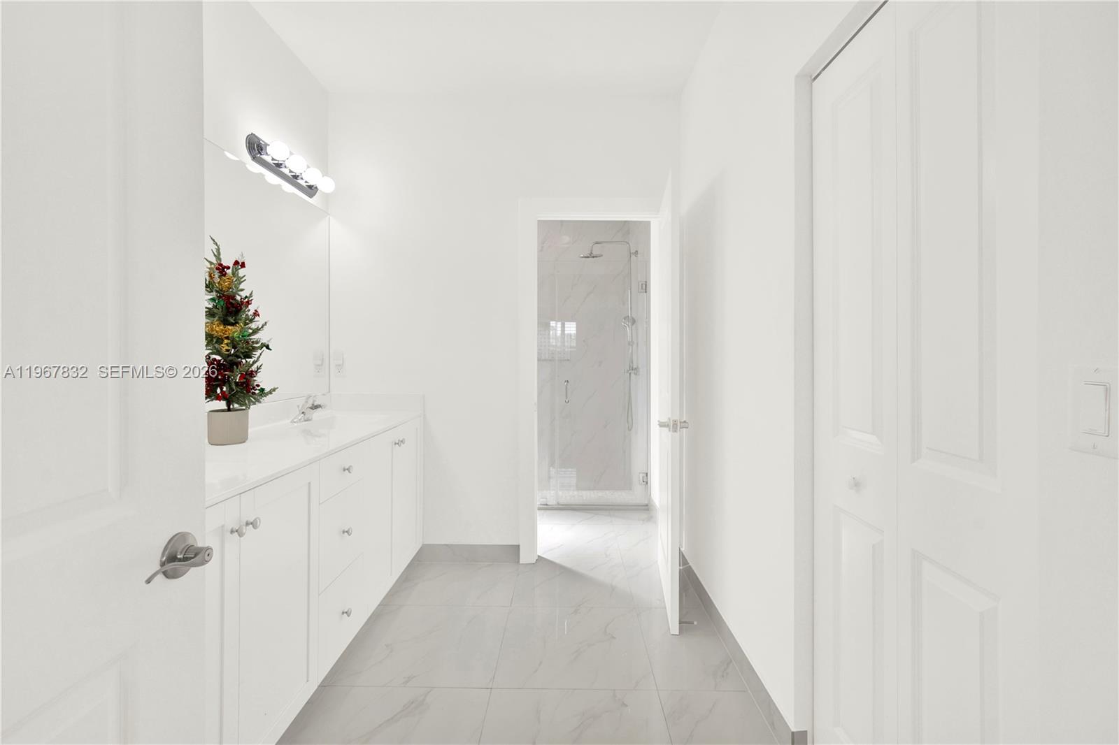 VILHEN DRIVE ESTATES - Residential