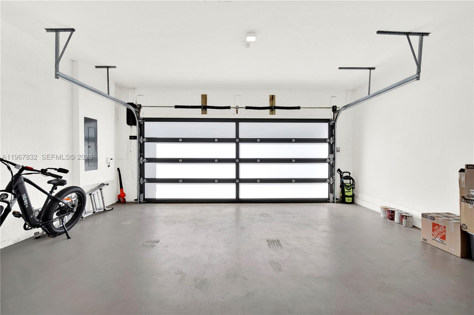 VILHEN DRIVE ESTATES - Residential