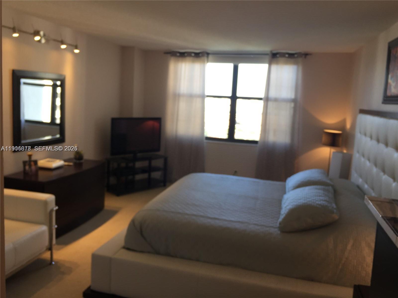 THE CLIPPER AT BISC COVE - Residential