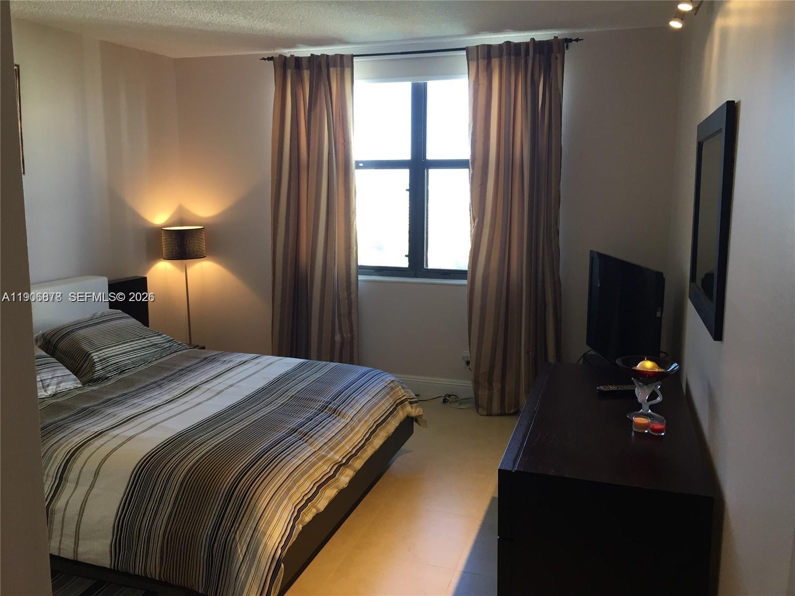 THE CLIPPER AT BISC COVE - Residential