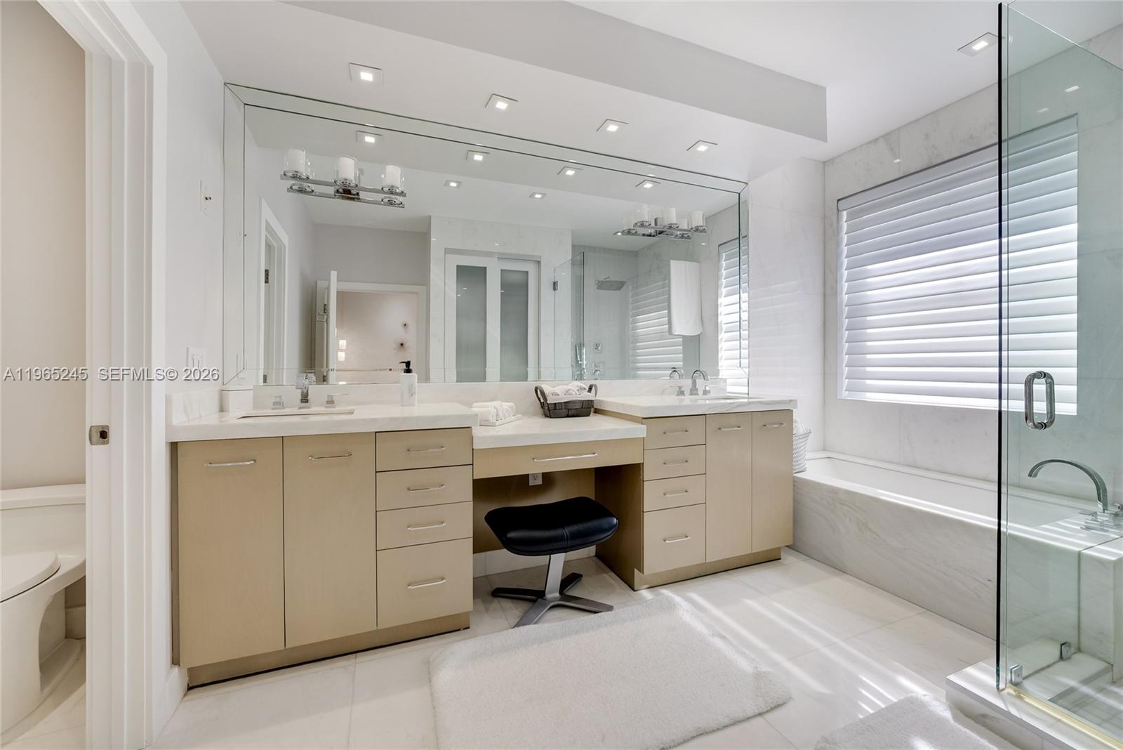 THREE ISLANDS 3RD SECTION - Residential