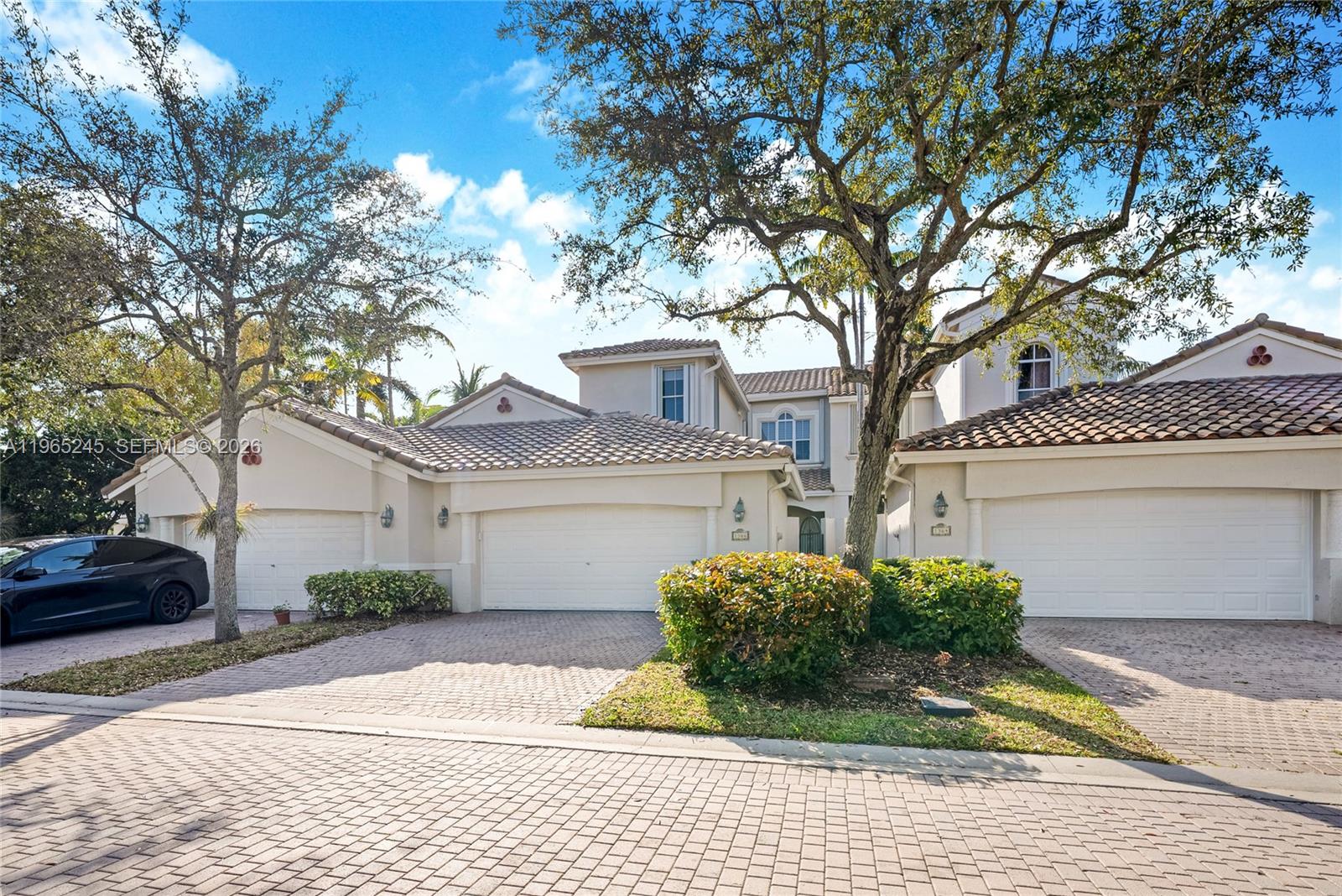 THREE ISLANDS 3RD SECTION - Residential