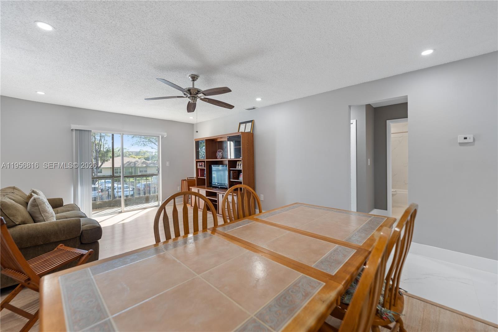 RAMBLEWOOD EAST CONDO - Residential