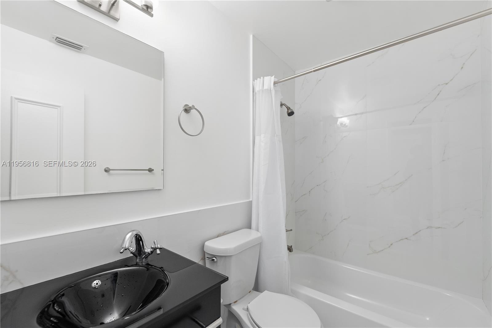 RAMBLEWOOD EAST CONDO - Residential