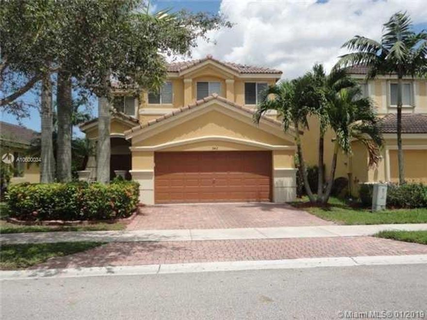 Beautiful 4 Bedrooms 4 Bathrooms, 2 car garage, Fenced patio, Formal Dinning and living room. Ample Family room has exit to a brick patio. Tile flooring on the 1st floor, wood flooring on the 2nd floor. Modern Kitchen with granite counter tops and stainless steel appliances. Fully renovated. Fantastic club house with lots os amenities. Close to major highways, shooping and hospitals. A+ rate schools.